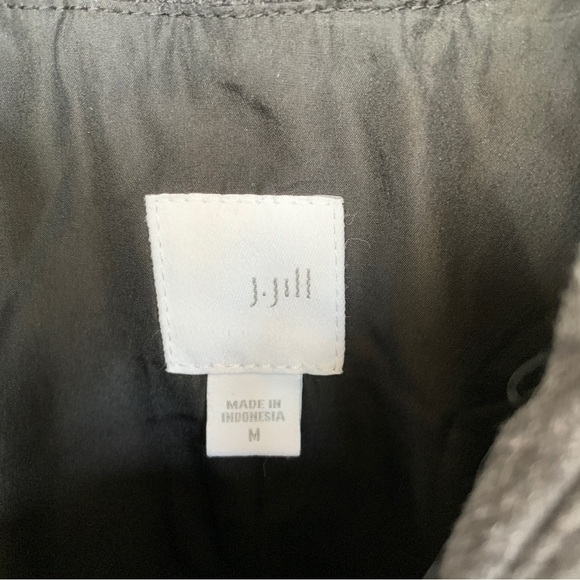J. Jill Dark Gray Puffer Style Vest Size M - Picture 2 of 8